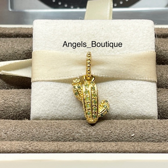 New Pandora Sparkling Desert Cactus Pendant, Gold-Plated - Picture 4 of 6